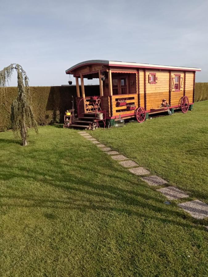 Bed and Breakfast Roulotte La Passe Pierre Pendé Zewnętrze zdjęcie